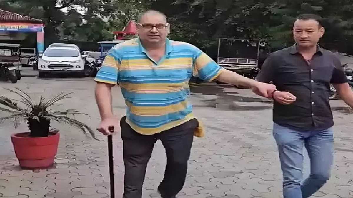 छोटा राजन का सहयोगी और मुंबई के पत्रकार जे. डे की हत्या का फरार दोषी भारत-नेपाल सीमा पर गिरफ्तार